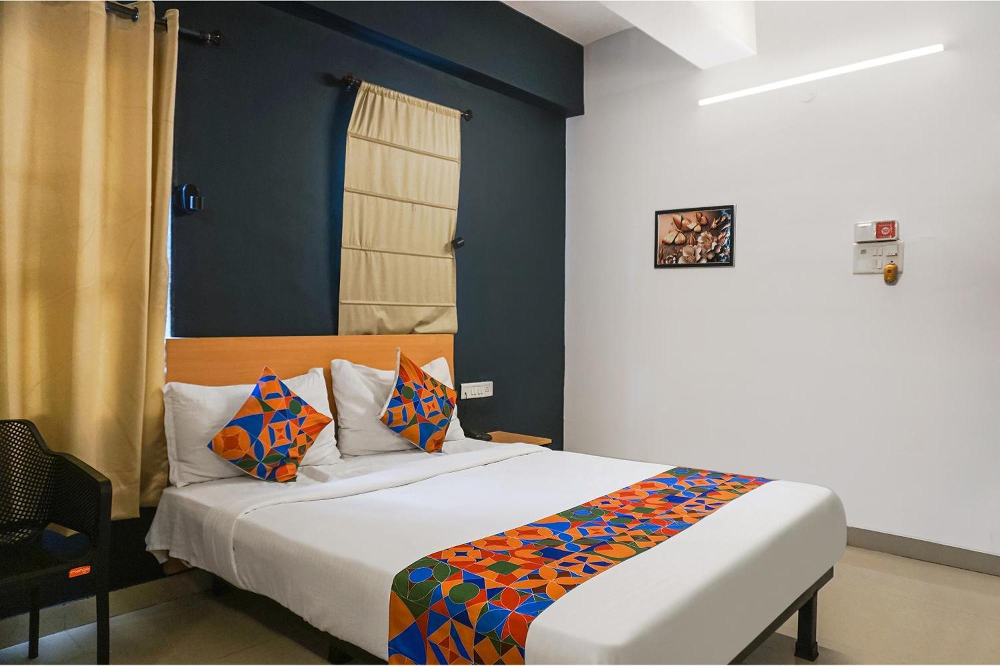 Fabhotel Aura Homes - Nr Khandoba Mandir Pimpri-Chinchwad Dış mekan fotoğraf