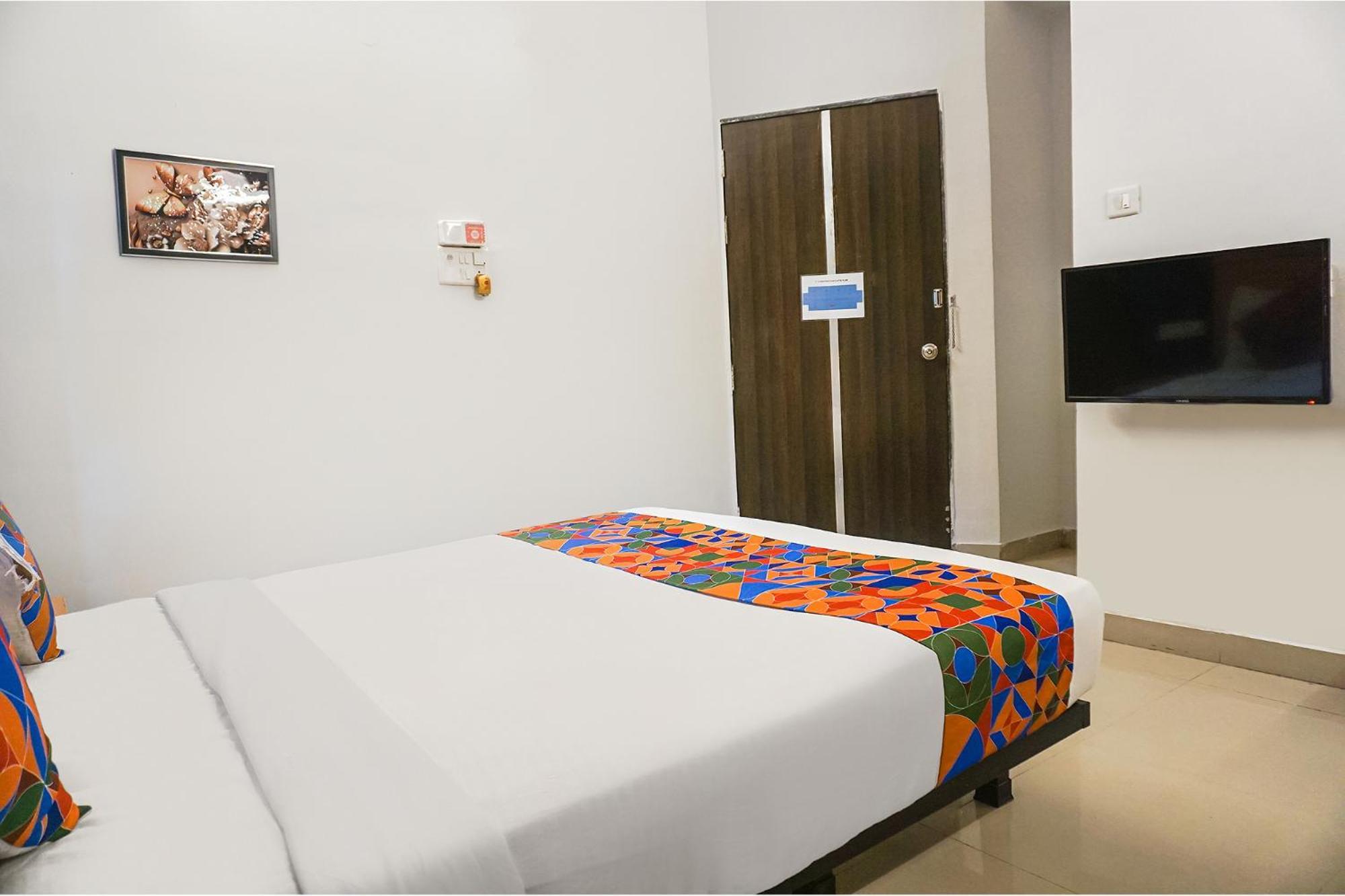 Fabhotel Aura Homes - Nr Khandoba Mandir Pimpri-Chinchwad Dış mekan fotoğraf